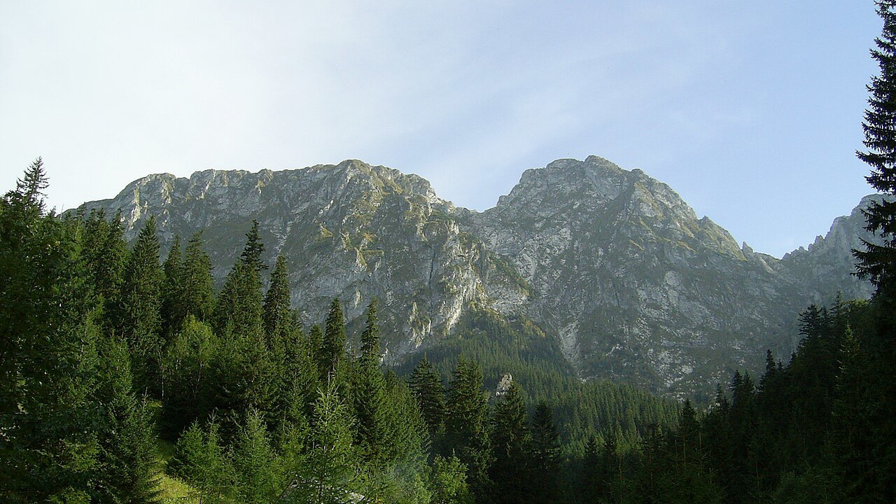 Giewont - widok z Doliny Strążyskiej Giewont - widok z Doliny Strążyskiej