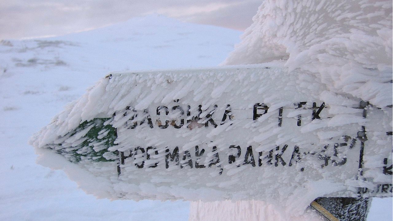 Zima na Połoninie Caryńskiej Zima na Połoninie Caryńskiej