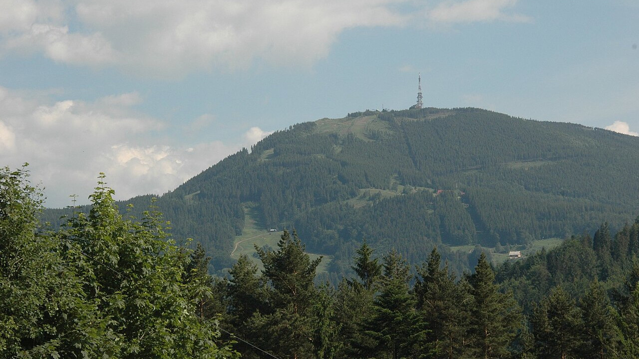 Widok na Skrzyczne Widok na Skrzyczne