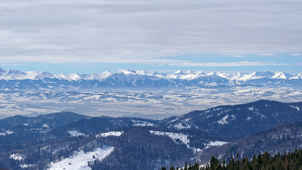 Widok z Gorca na Tatry