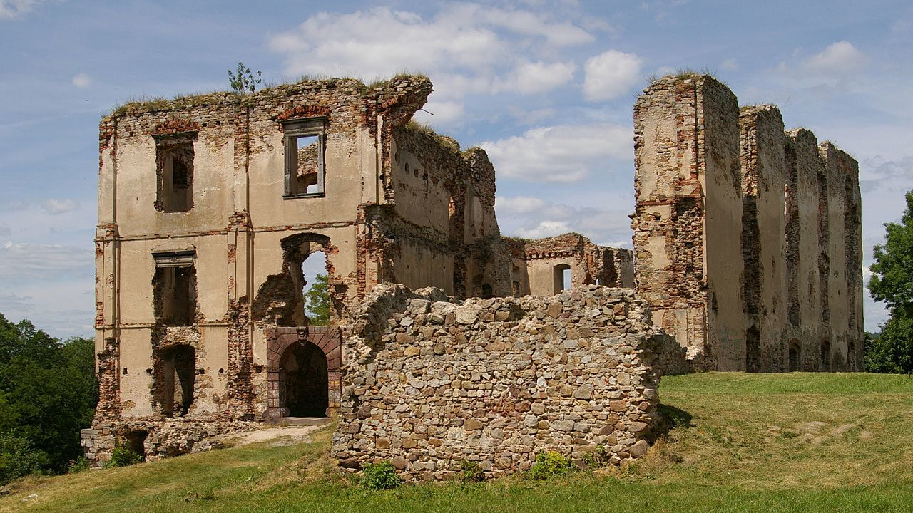 Zamek w Bodzentynie Zamek w Bodzentynie