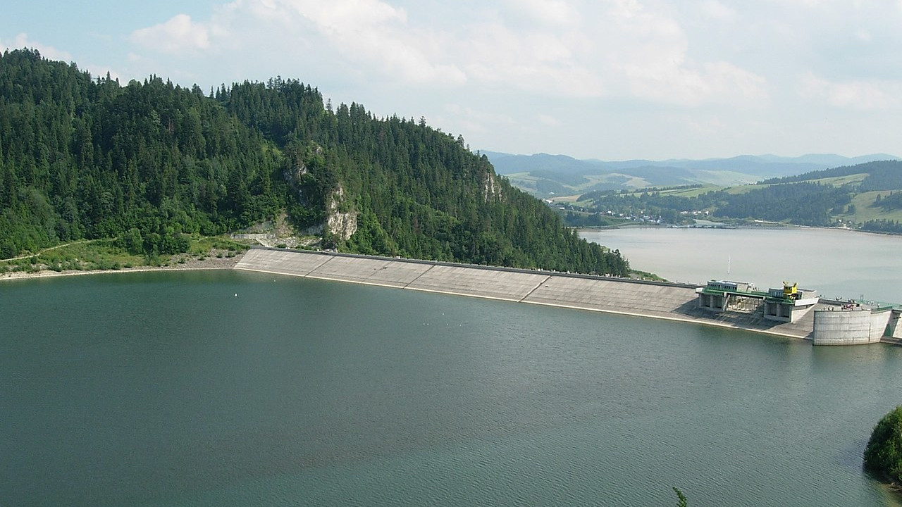 Zapora na Dunajcu Zapora na Dunajcu